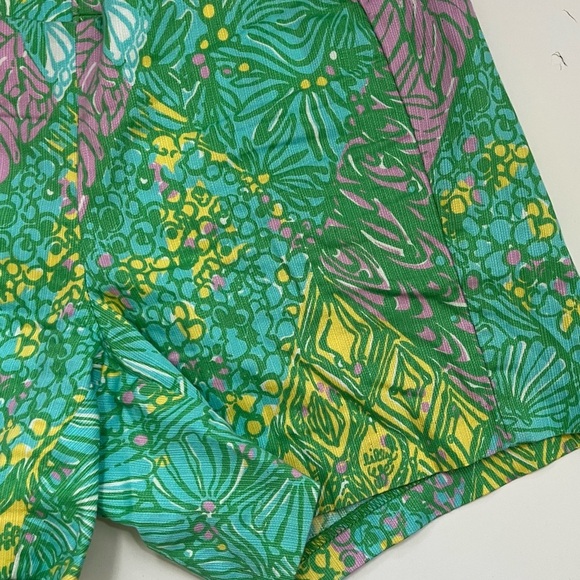 Lilly Pulitzer • Deenie Sun Dance White Green Patterned Shorts - Picture 3 of 7